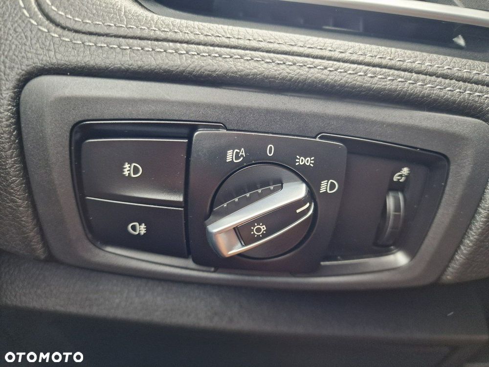 BMW Seria 2 218d Active Tourer Sport-Aut Sport Line - 35