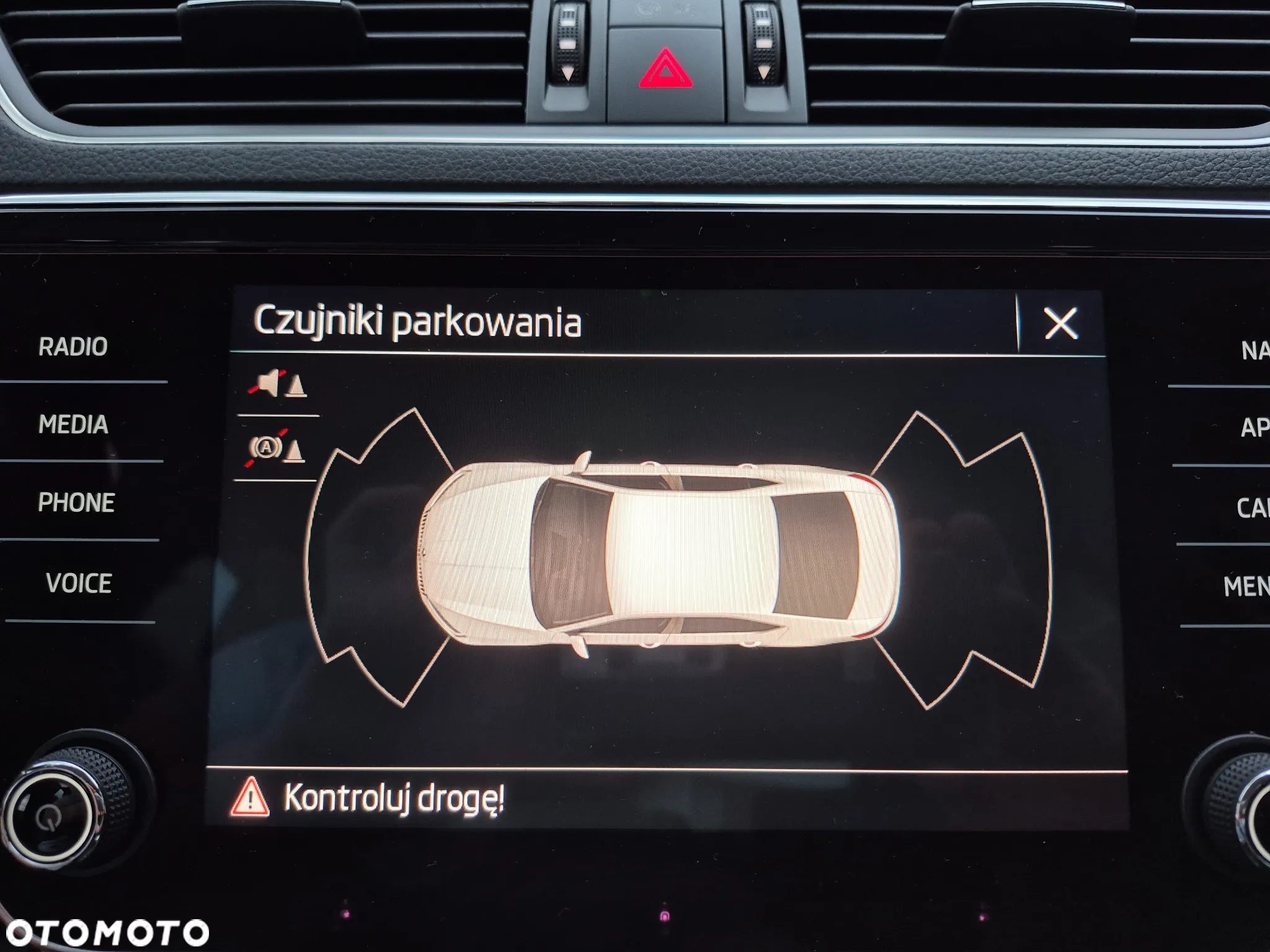 Skoda Superb 2.0 TSI Ambition DSG - 11