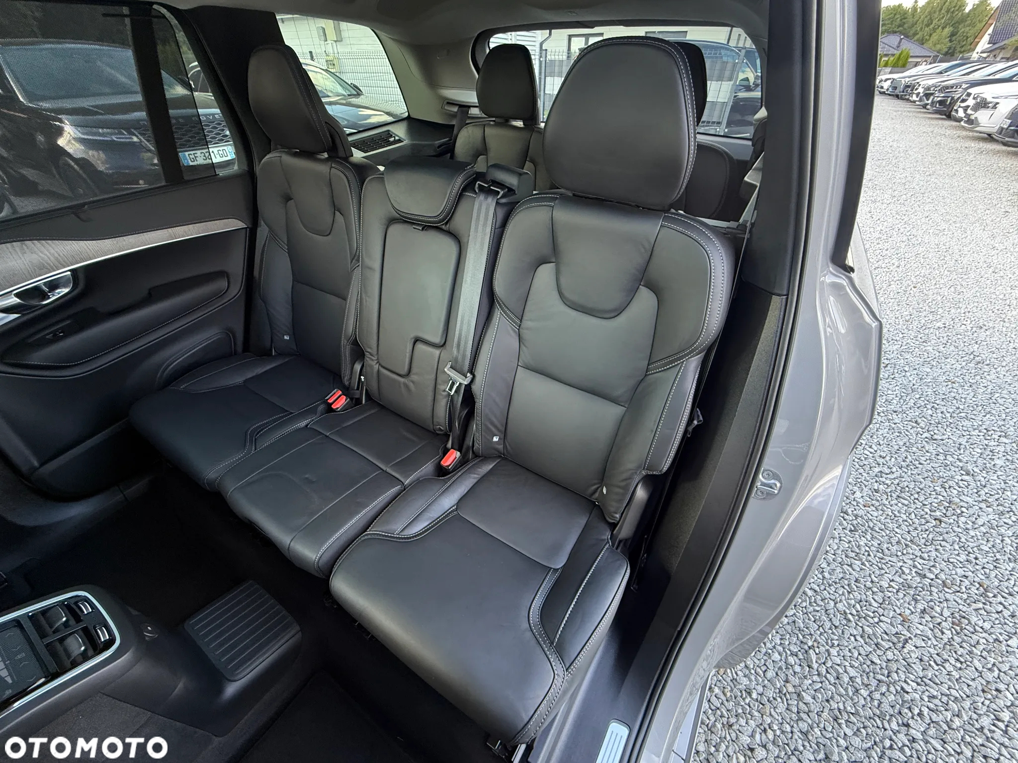 Volvo XC 90 T8 AWD Plug-In Hybrid Ultimate Dark 7os - 32
