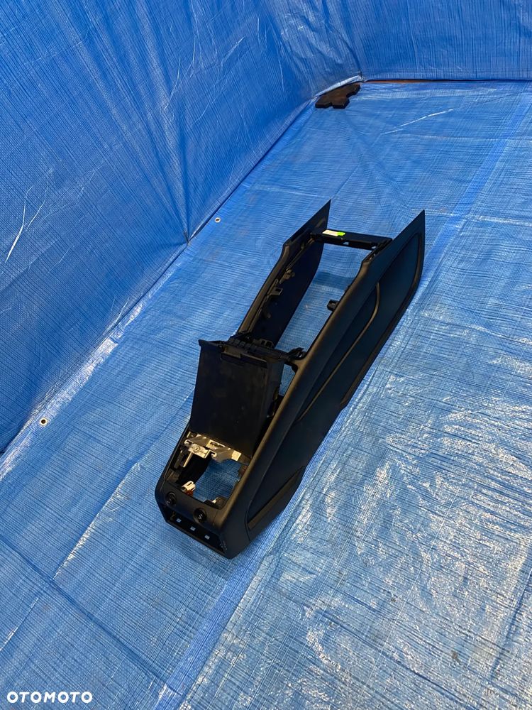 TUNEL ŚRODKOWY AUDI Q7 4L CZARNY 4L1863244C  EUROPA - 2