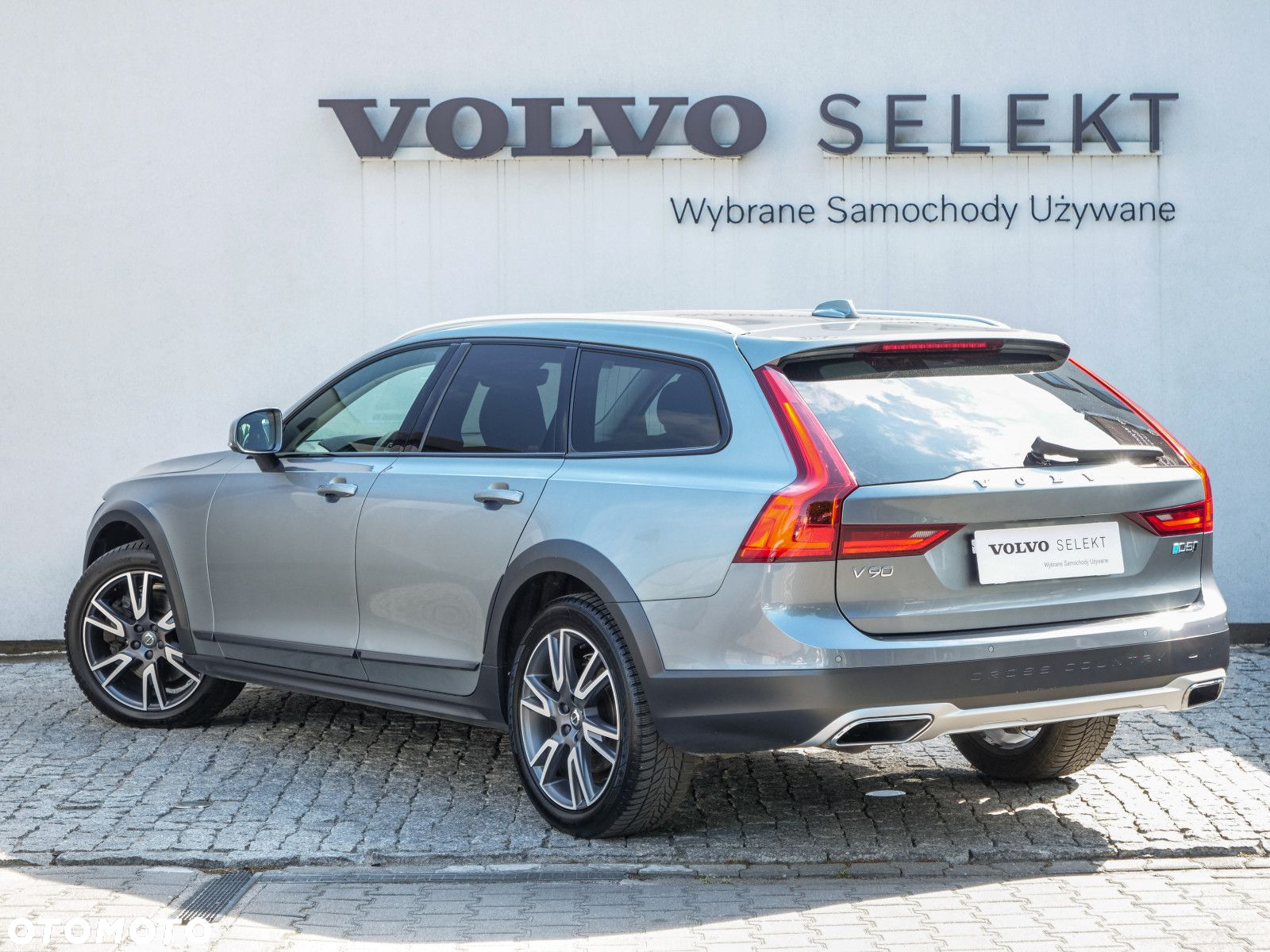 Volvo V90 Cross Country - 6