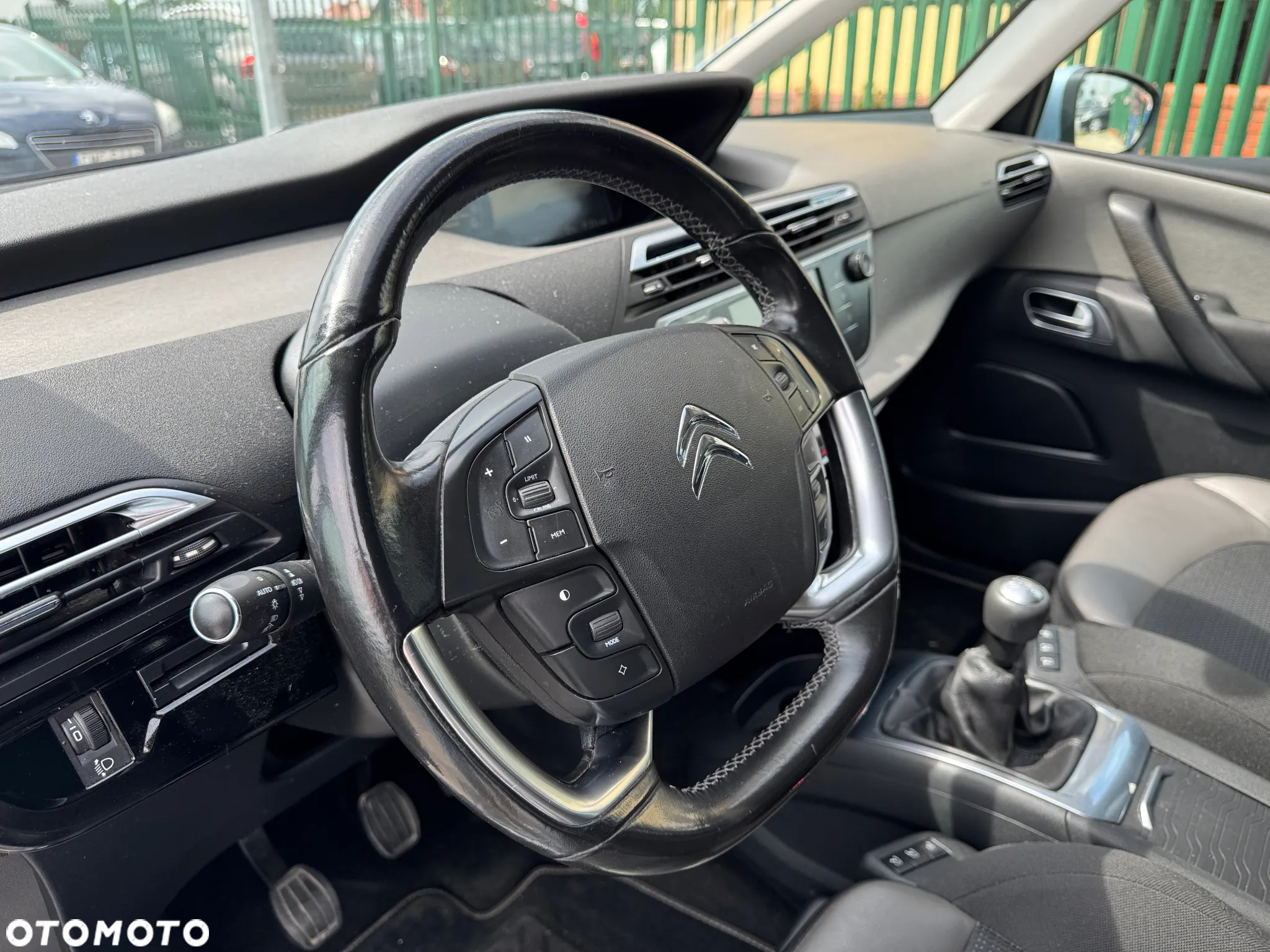 Citroën C4 Picasso BlueHDi 120 Exclusive - 19