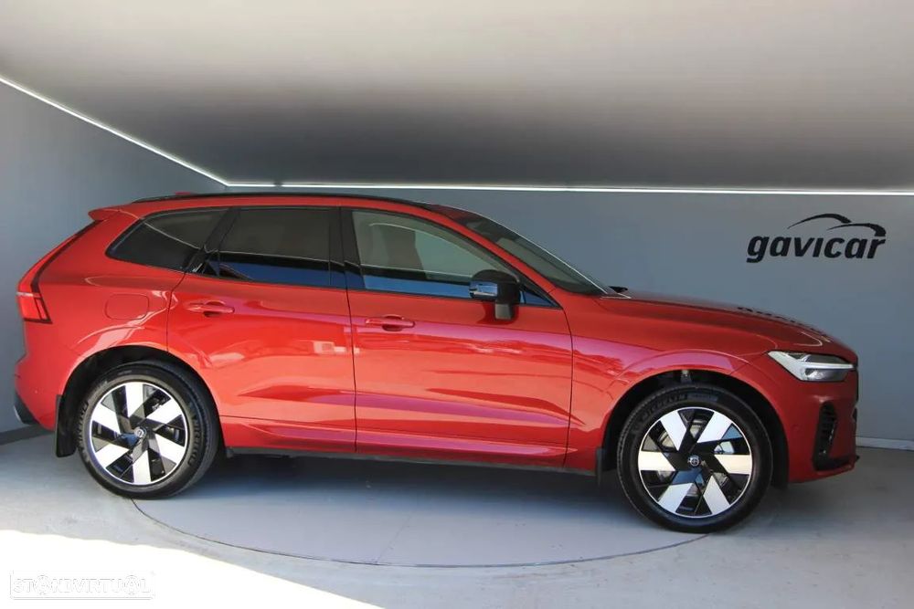Volvo XC 60 2.0 T6 PHEV Ultra Dark AWD - 21