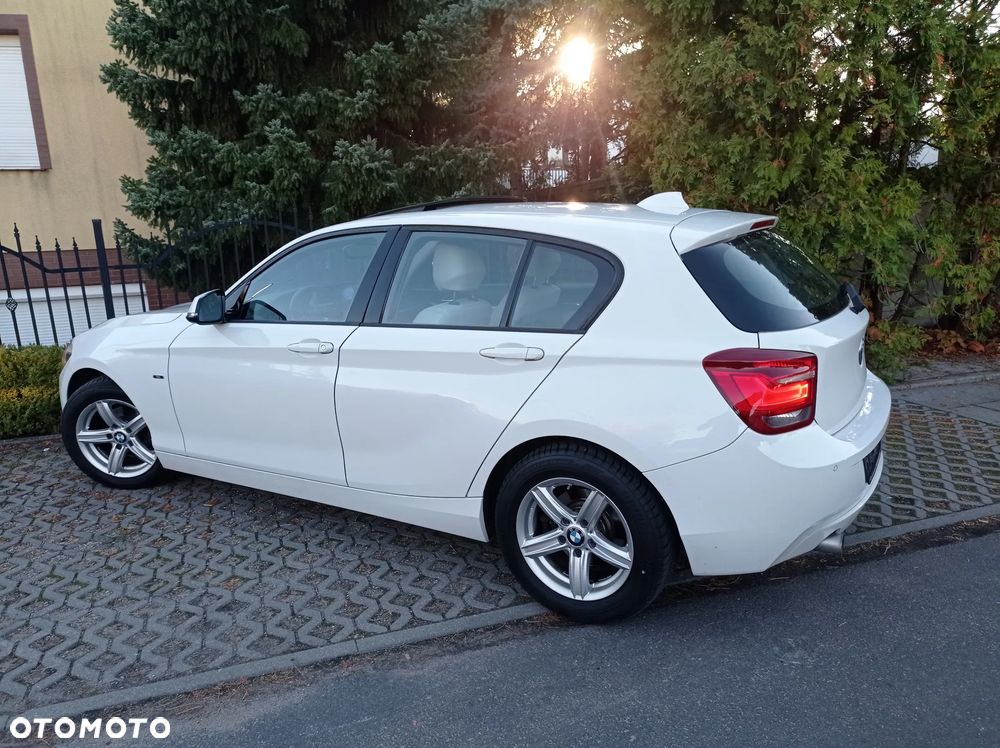BMW Seria 1 - 32