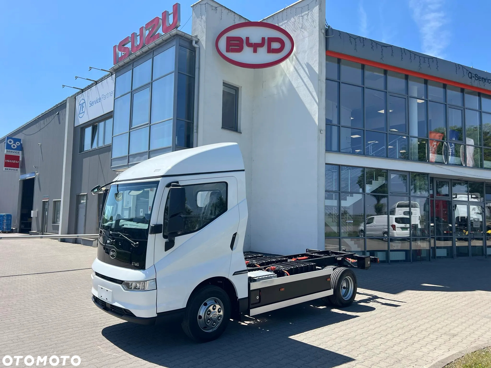 BYD ETM6 - 8