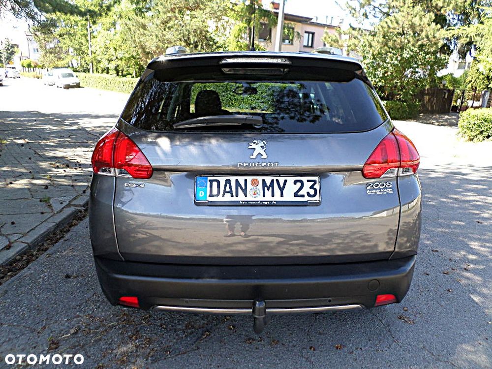 Peugeot 2008 BlueHDi 100 STOP & START Style - 32