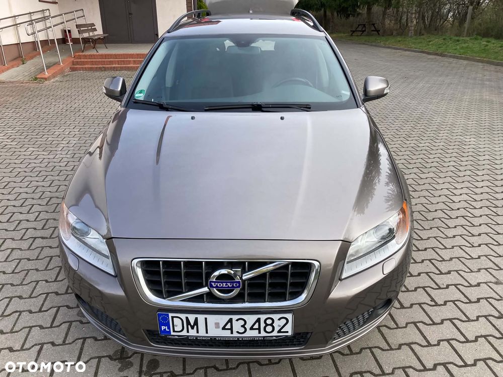 Volvo V70 D5 Kinetic - 4