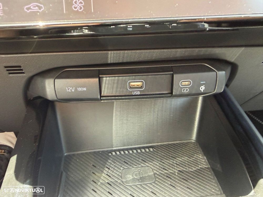 Kia Niro 1.6 GDi HEV Urban - 19