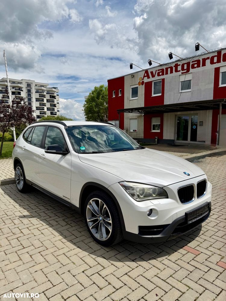 BMW X1 xDrive20d Aut. Sport Line - 1