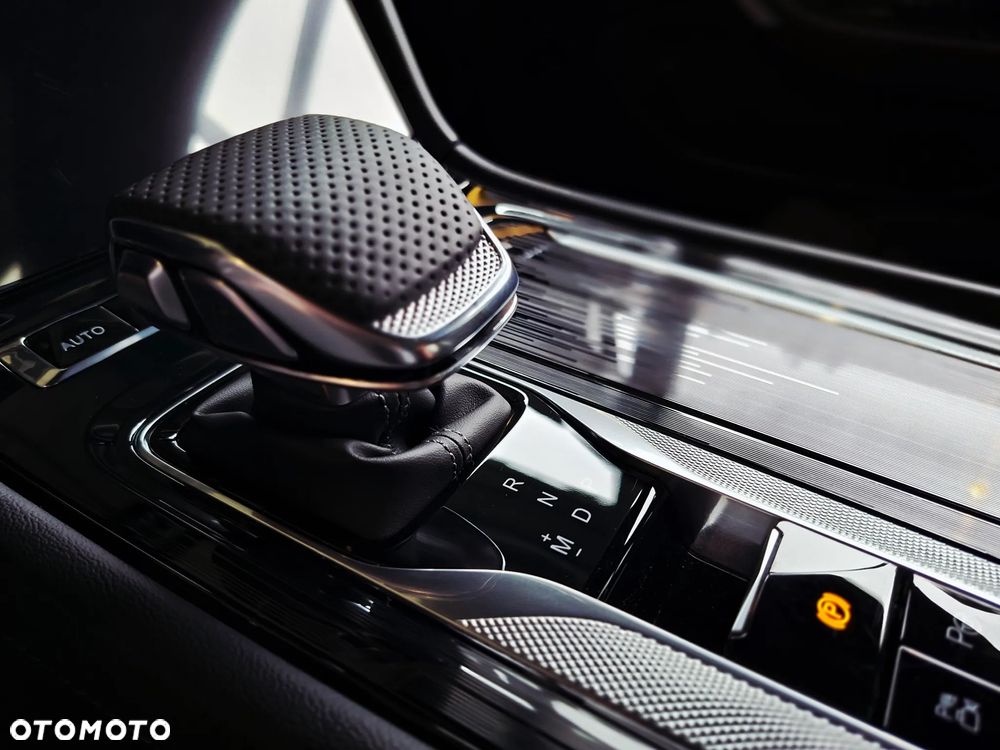 Hongqi H6 2.0T Deluxe - 22