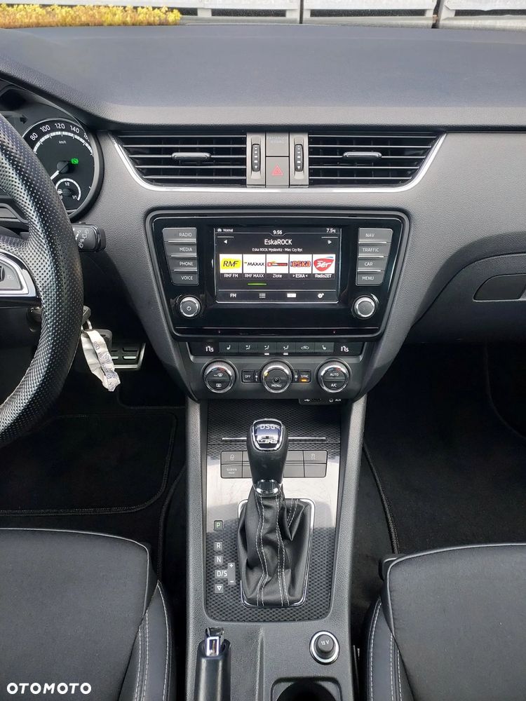 Skoda Octavia 2.0 TDI DSG RS - 26
