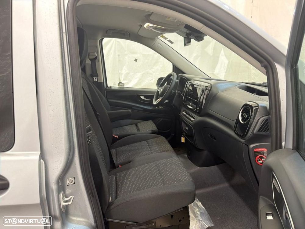 Mercedes-Benz Vito Misto Longa Aut. PRO - 9