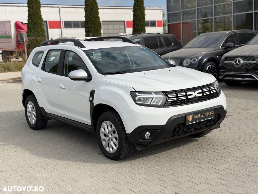 Dacia Duster 2023 photo 2