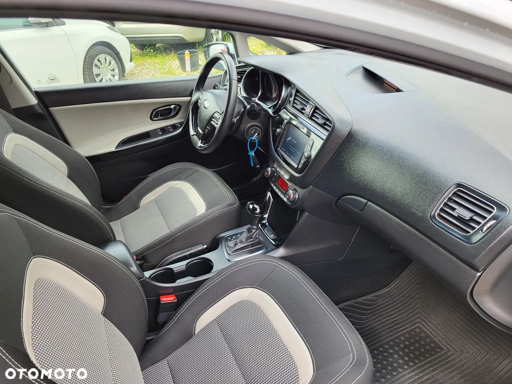 Kia Ceed 1.6 GDI L Business Line DCT - 25