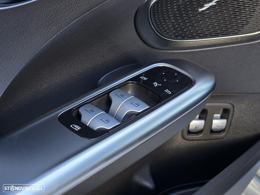 Mercedes-Benz C 300 e T 9G-TRONIC AMG Line - 26