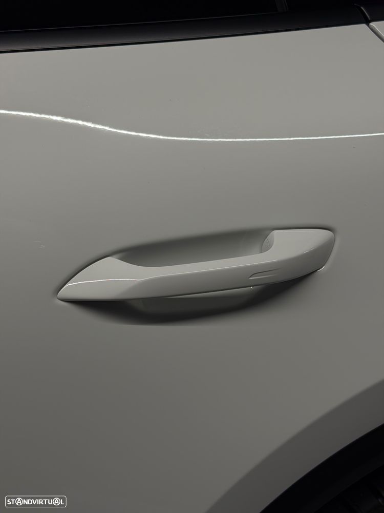 Porsche Macan Electric - 6