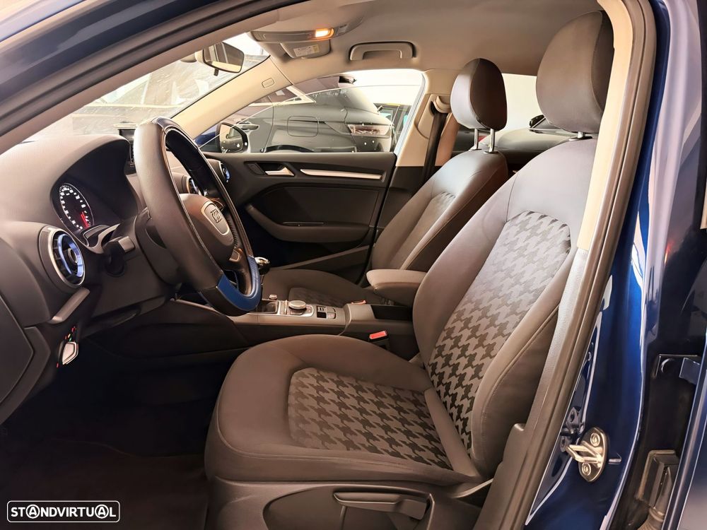 Audi A3 Sportback 1.6 TDI Advance Ultra - 8