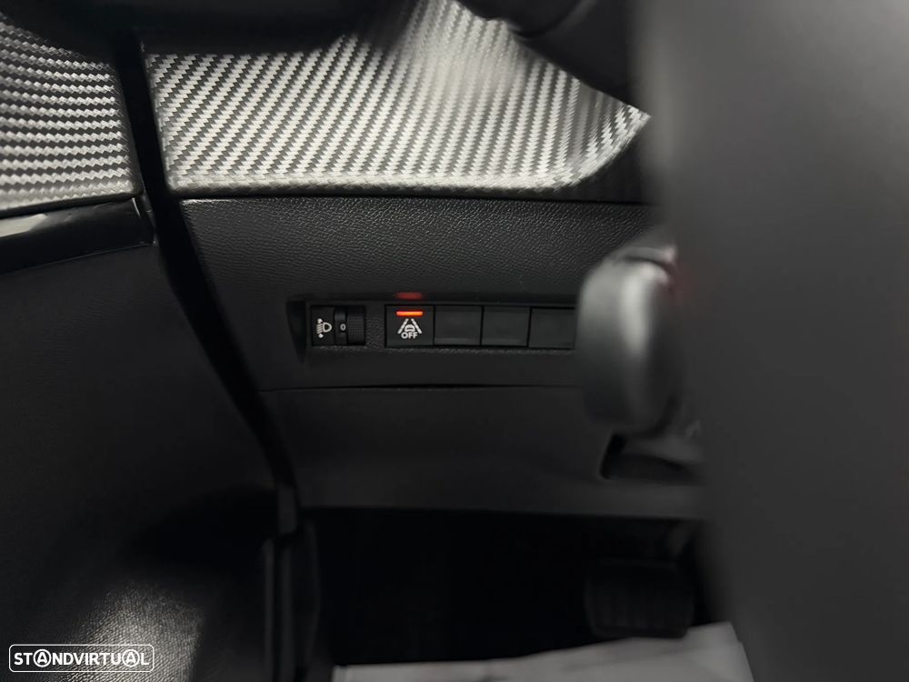 Peugeot 208 PureTech 100 EAT8 Allure - 14