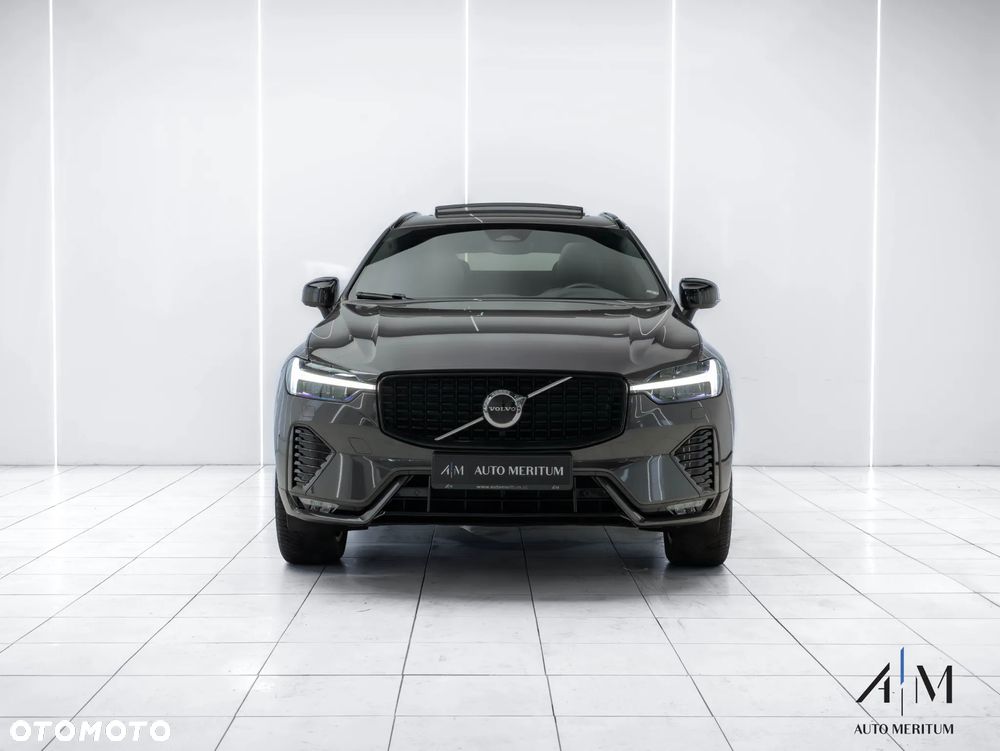 Volvo XC 60 B4 D AWD Plus Dark - 5
