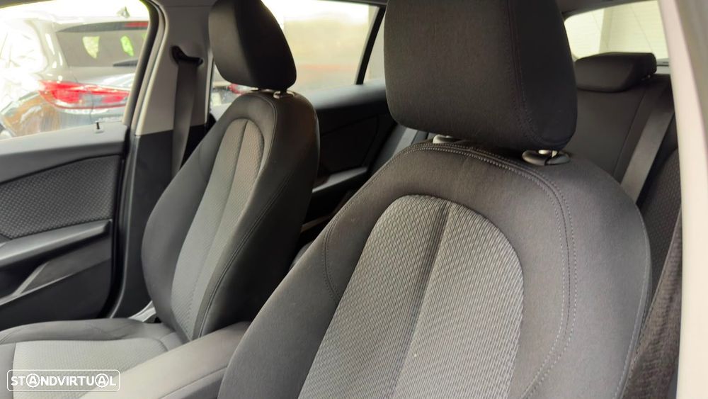 BMW 116 d Line Luxury Auto - 14