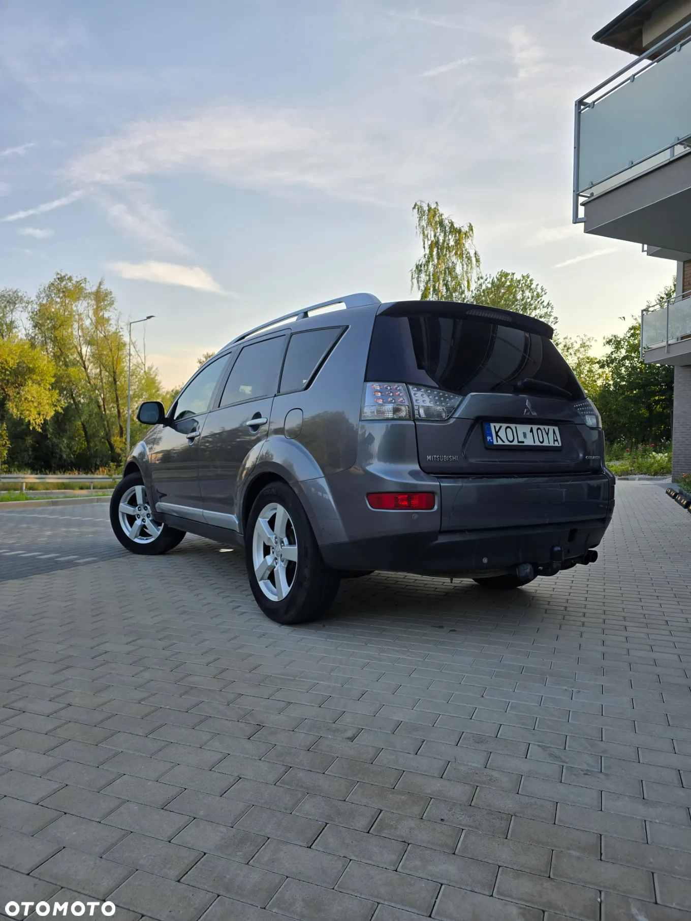 Mitsubishi Outlander - 22