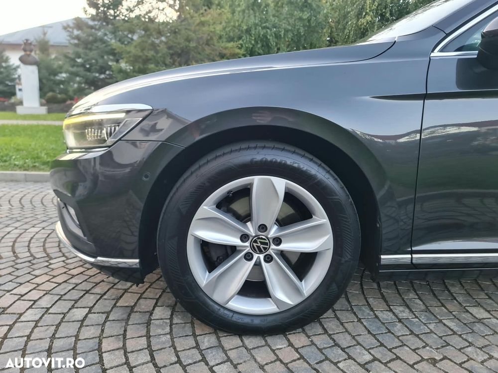 Volkswagen Passat 2.0 TDI SCR DSG Elegance - 9