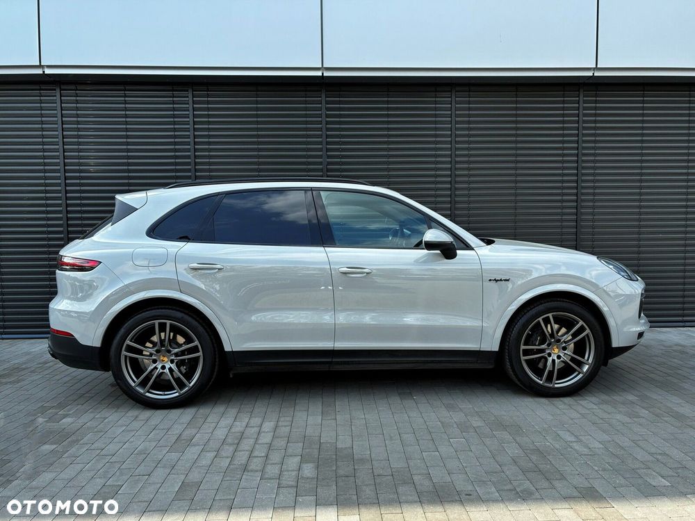 Porsche Cayenne - 7