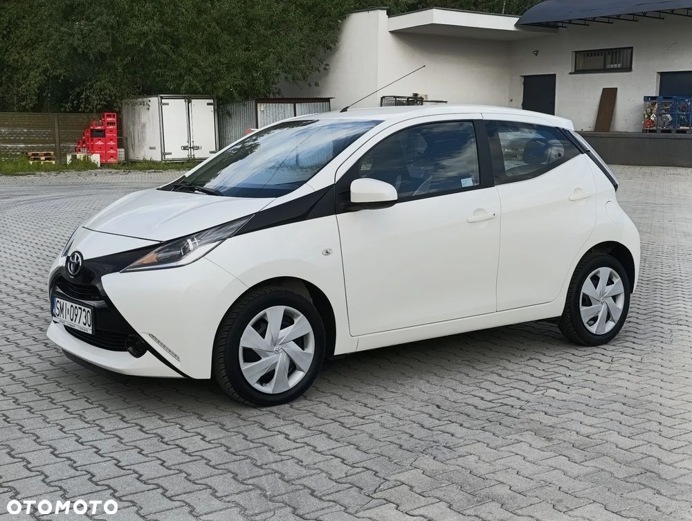 Toyota Aygo x-play - 12