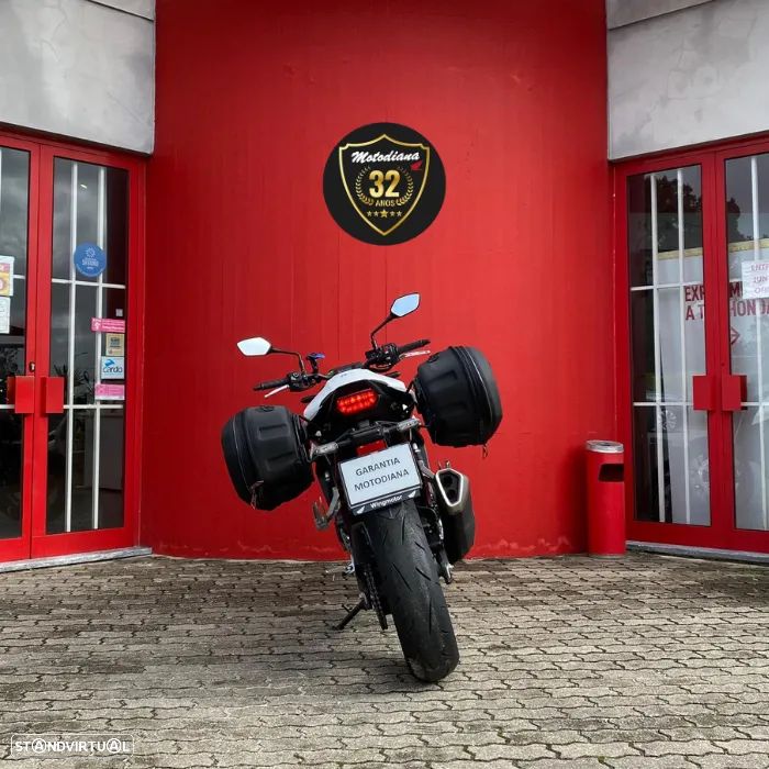 Honda Hornet COM MAPIT E GARANTIA ATÉ 08/2031 - 3