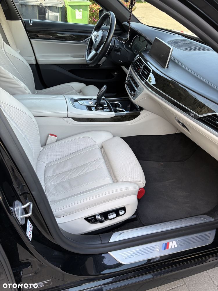 BMW Seria 7 - 6