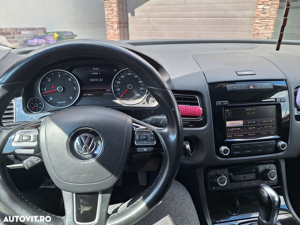 Volkswagen Touareg 3.0 V6 TDI BMT - 8