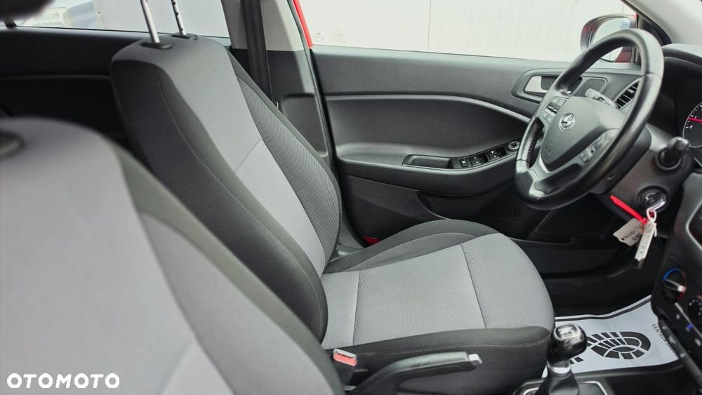 Hyundai i20 blue 1.2 YES!+ - 11