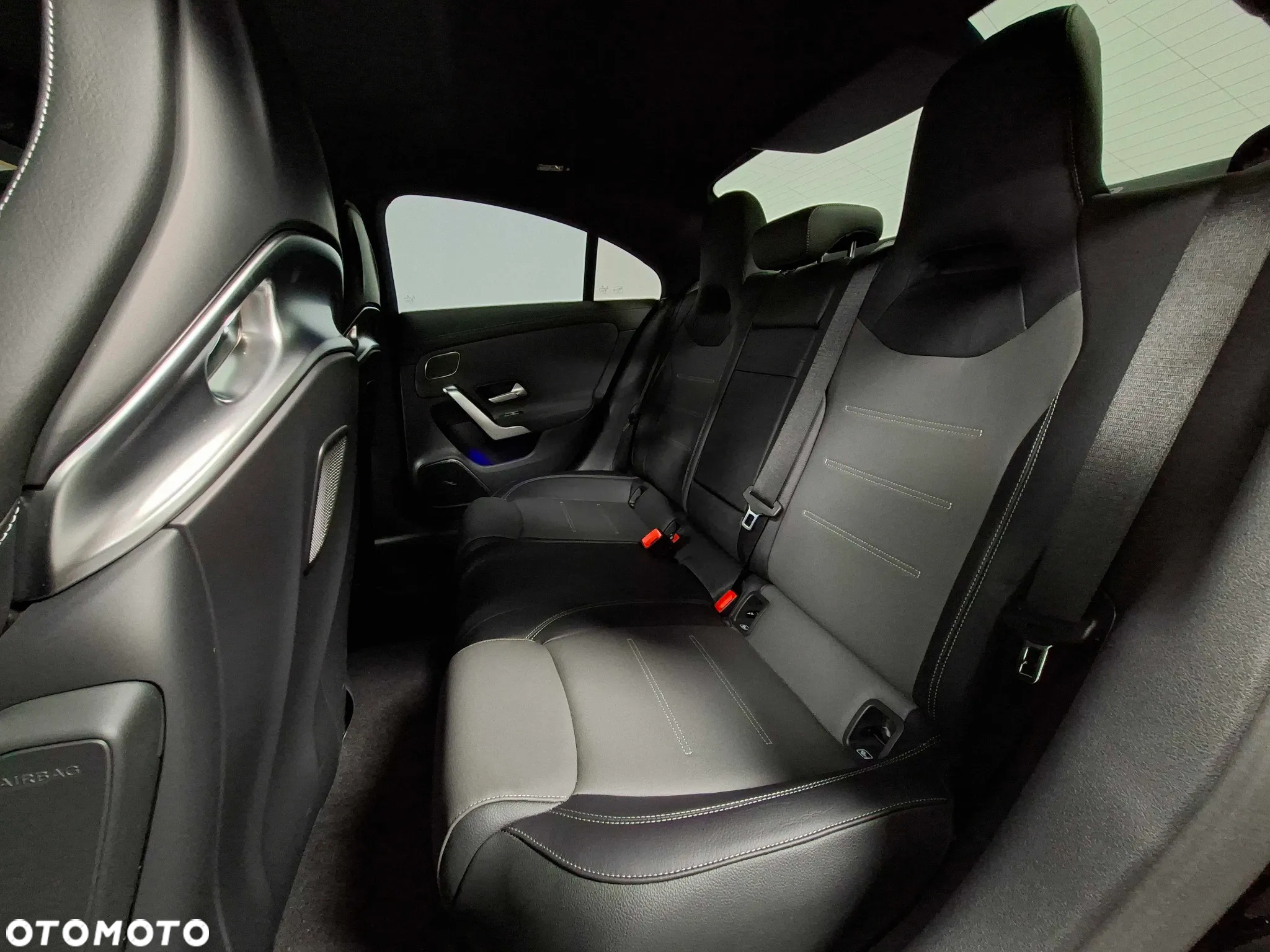Mercedes-Benz CLA AMG 35 mHEV 4-Matic 8G-DCT - 12