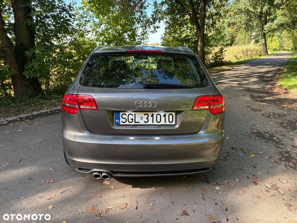Audi A3 Sportback 2.0 TDI DPF S line Sportpaket - 4
