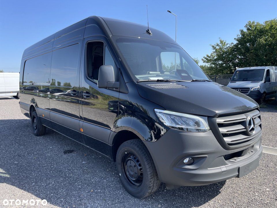 Mercedes-Benz Sprinter - 2
