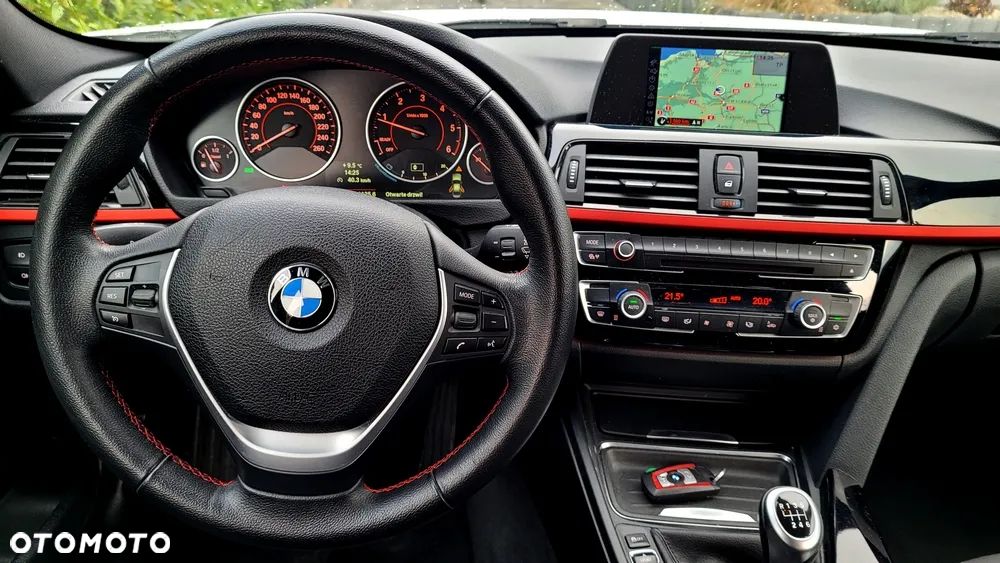 BMW Seria 3 320d Sport Line - 13