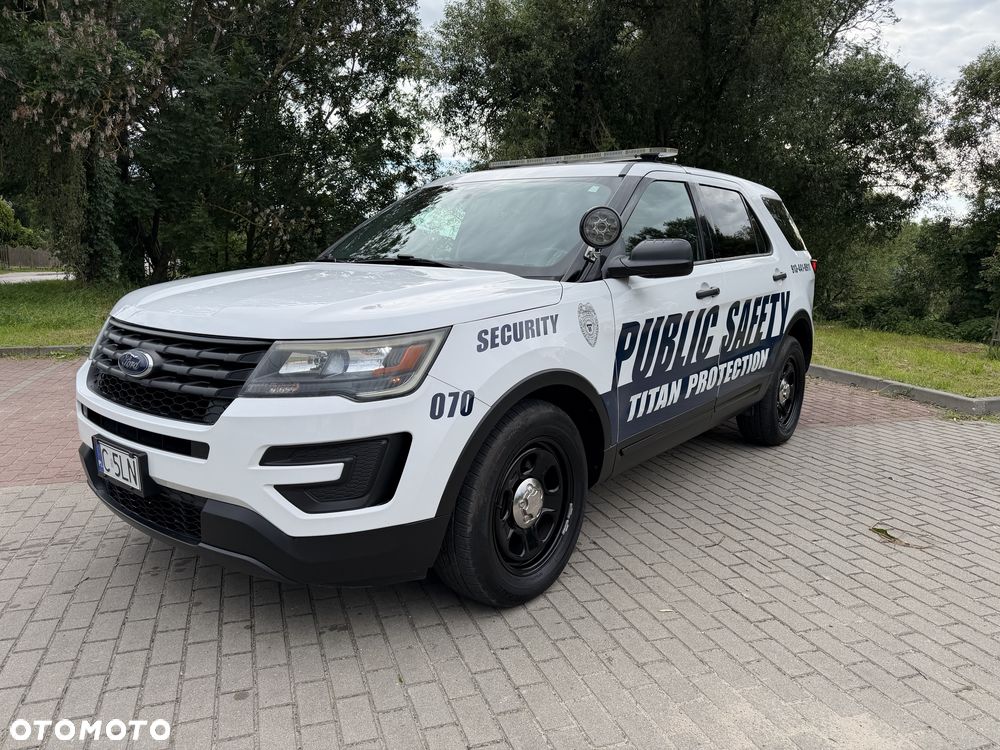 Ford Explorer - 3