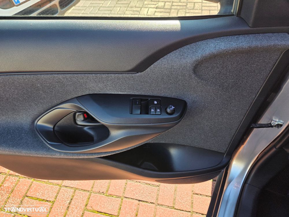 Toyota Yaris Cross 1.5 HDF Comfort - 16