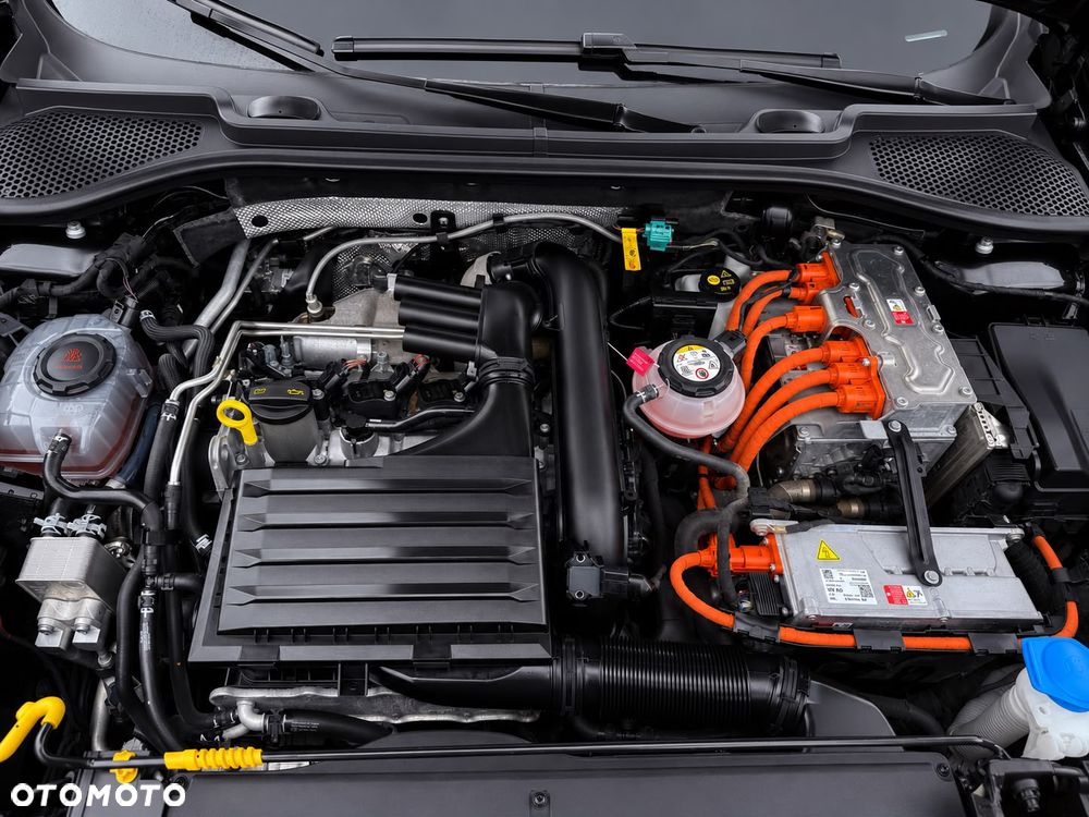 Cupra Formentor 1.4 e-Hybrid DSG Priority - 38