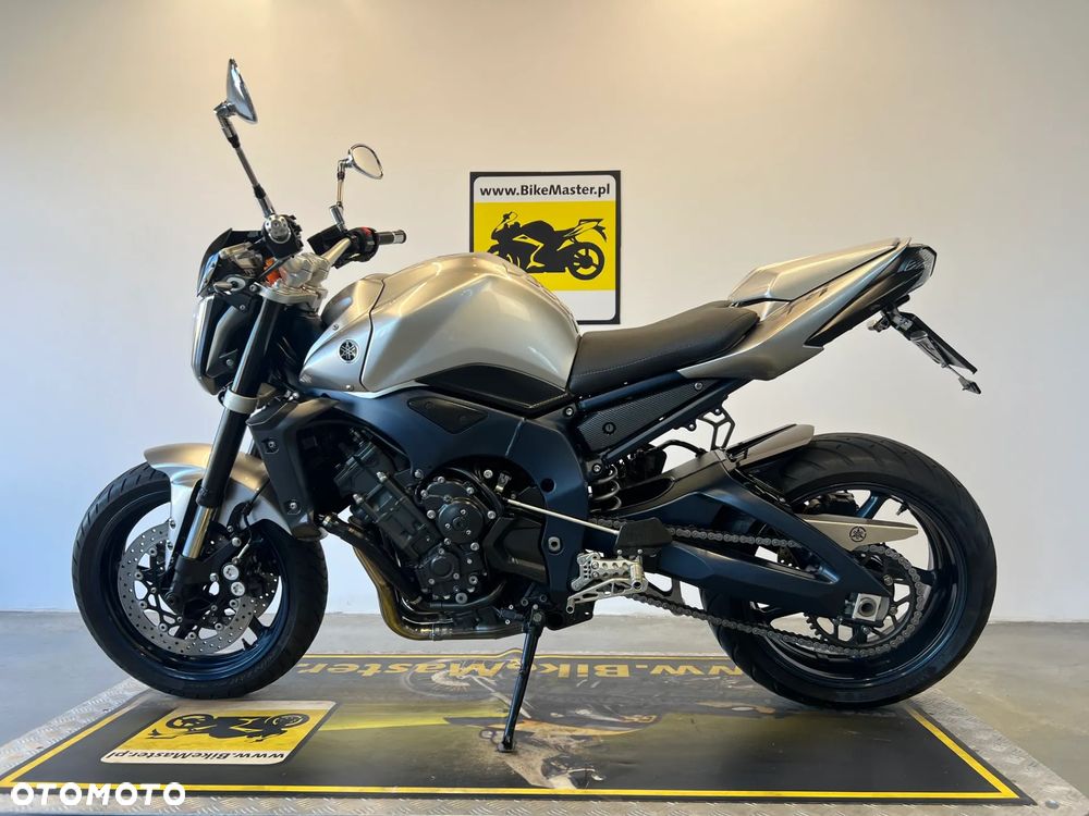 Yamaha FZ - 2