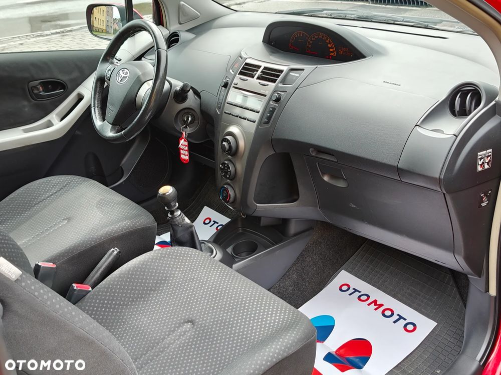 Toyota Yaris 1.33 Dynamic - 19