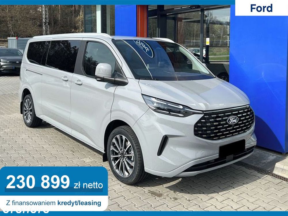 Ford Tourneo Custom - 1