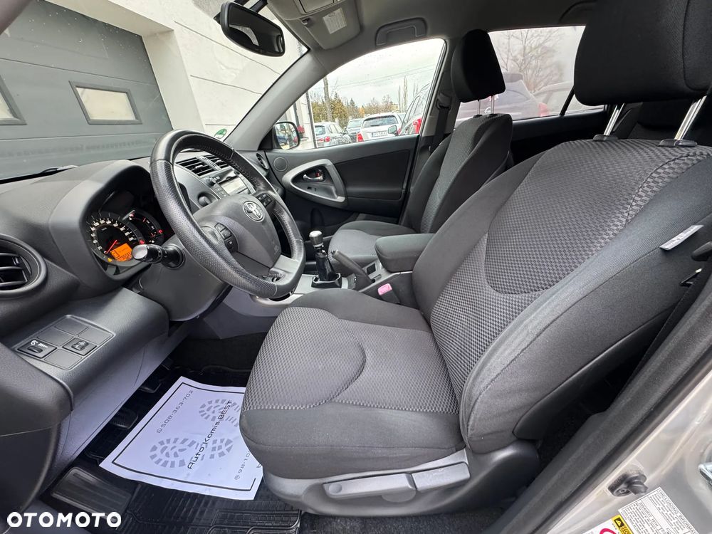 Toyota RAV4 2.0 4x4 Sol - 9