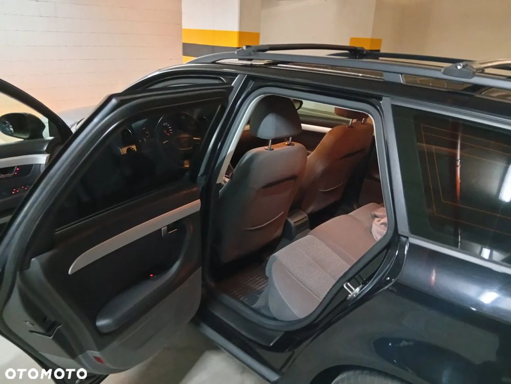 Seat Exeo 2.0 TDI CR Multitronic Style - 25