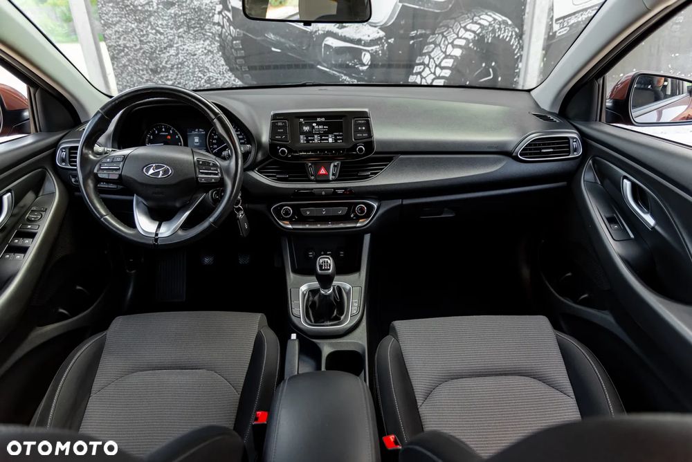 Hyundai i30 1.0 T-GDI Family+ - 25