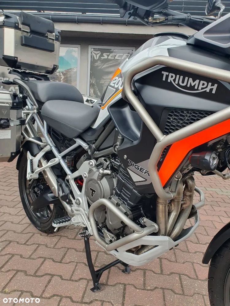 Triumph Tiger - 27