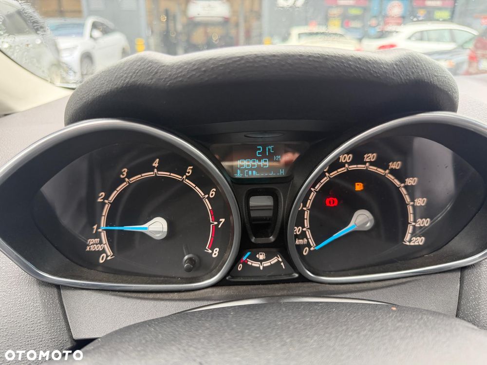 Ford Fiesta 1.25 Ambiente EU5 - 6