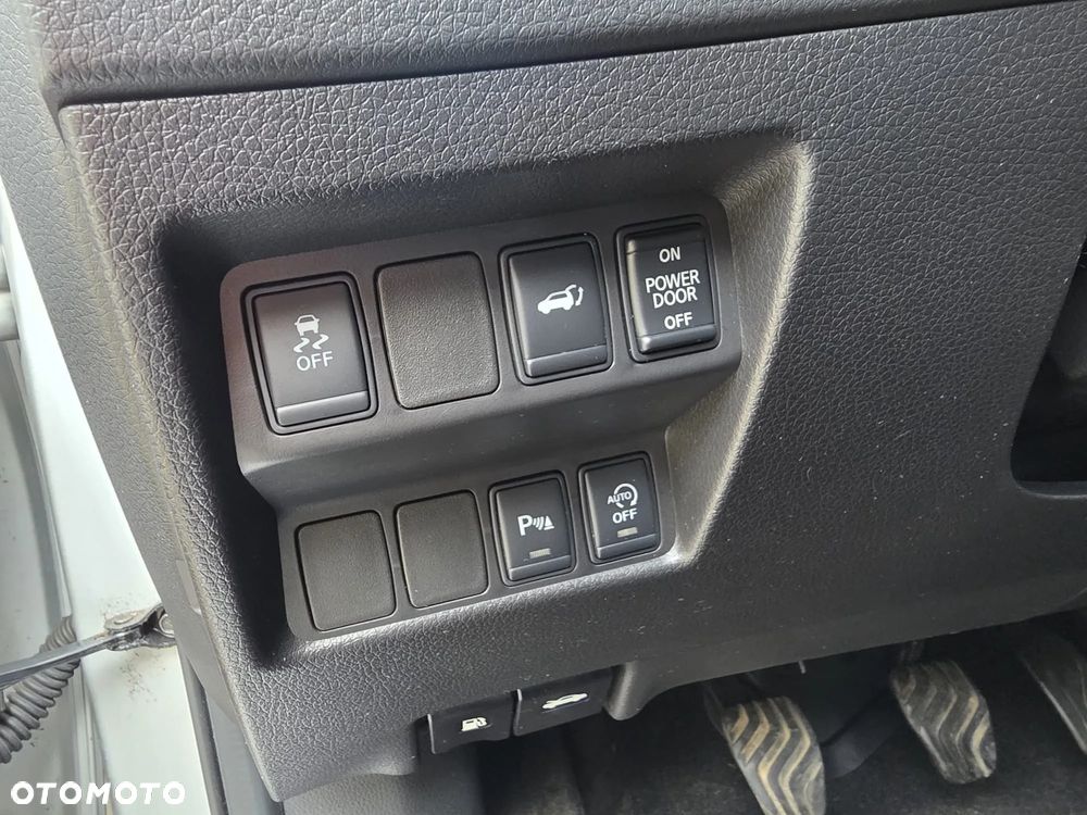 Nissan X-Trail 1.6 DIG-T Tekna - 24