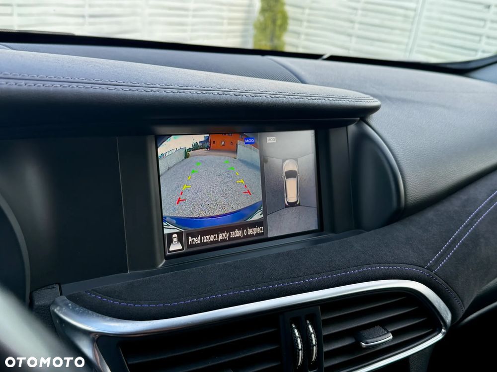 Infiniti Q30 1.6t Premium Tech - 13