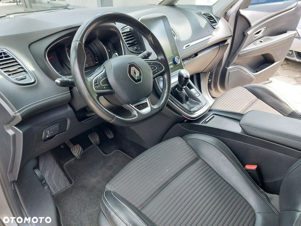Renault Scenic - 12